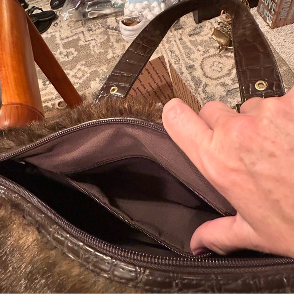 Pritzi Brown Faux Fur Women’s VINTAGE Handbag - Picture 9 of 16
